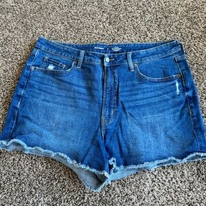Old Navy, women’s size 16 OG Straight, high waisted, cut off denim shorts